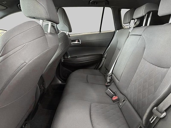 Toyota Corolla Cross 8 of 11