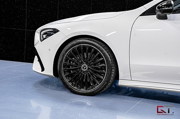 Mercedes-Benz CLA200 5 of 19