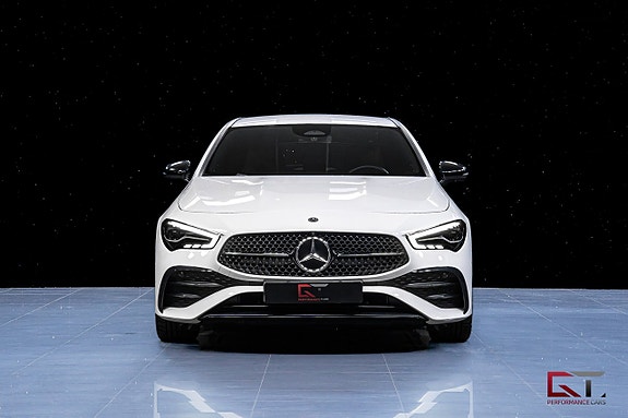 Mercedes-Benz CLA200 3 of 19