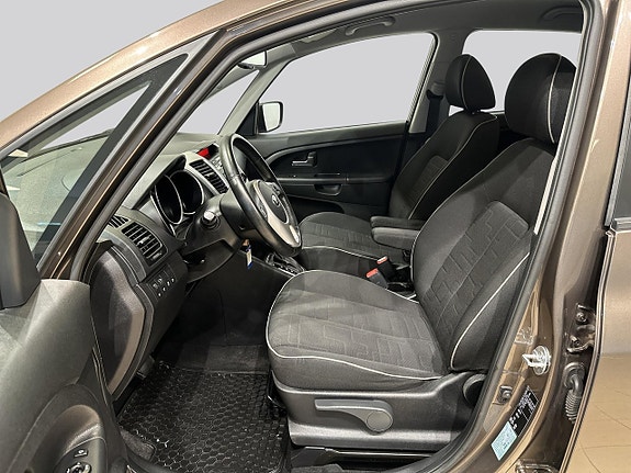 Kia Venga 8 of 15
