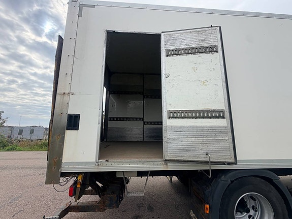 Scania P 280 10 of 12