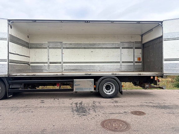 Scania P 280 12 of 12