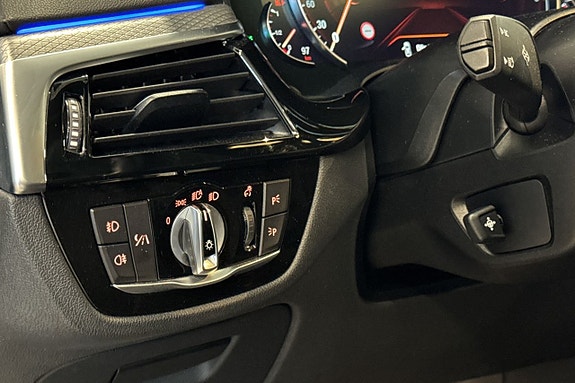 BMW 540i 29 of 30