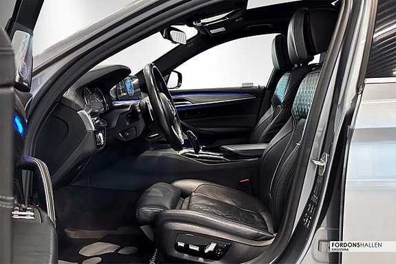 BMW 540i 12 of 30