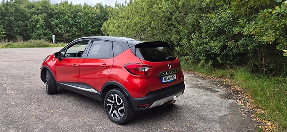 Renault Captur 3 of 9
