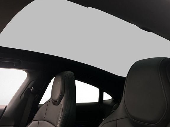 Porsche Taycan 12 of 30