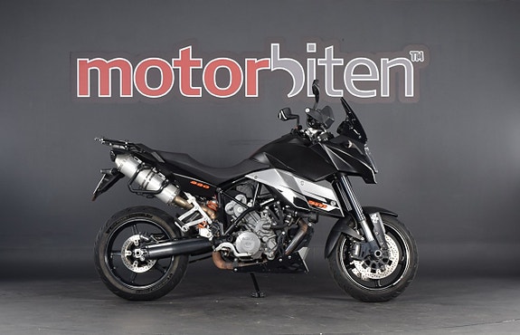 KTM 990 SUPERMOTO 2 of 3