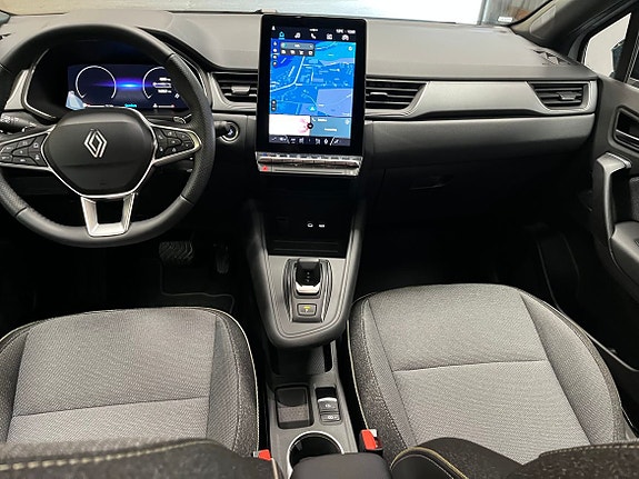 Renault Captur 11 of 17