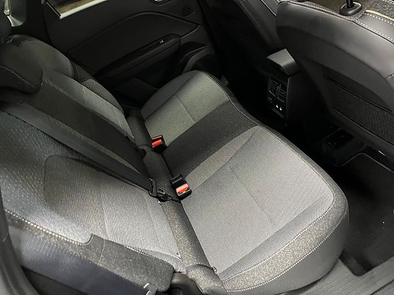 Renault Captur 7 of 17