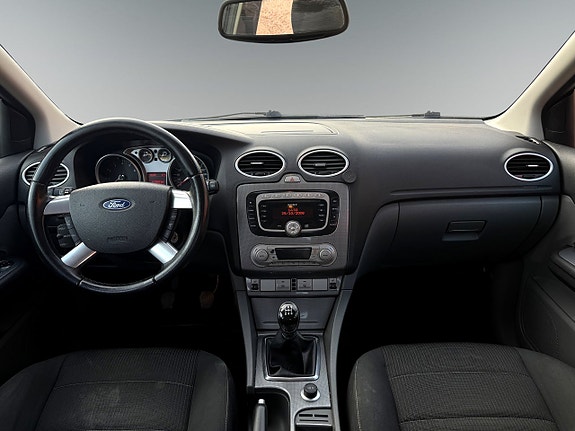 Ford Focus 7 of 9