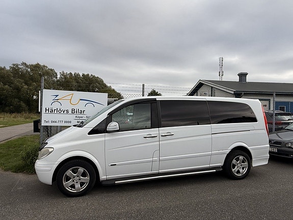 Mercedes-Benz Viano 3 of 12