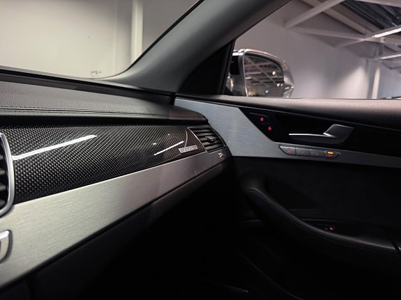 Audi S8 19 of 30