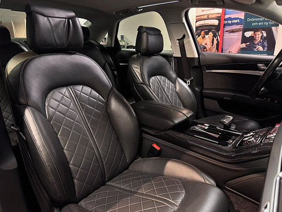Audi S8 26 of 30