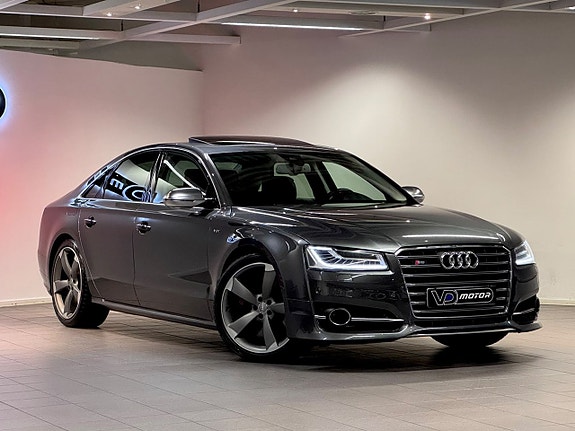 Audi S8 4 of 30