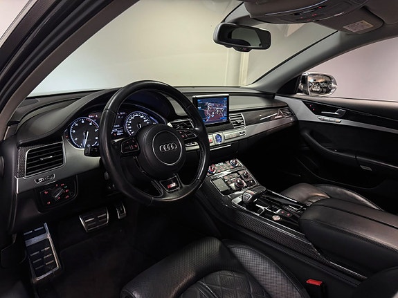 Audi S8 15 of 30