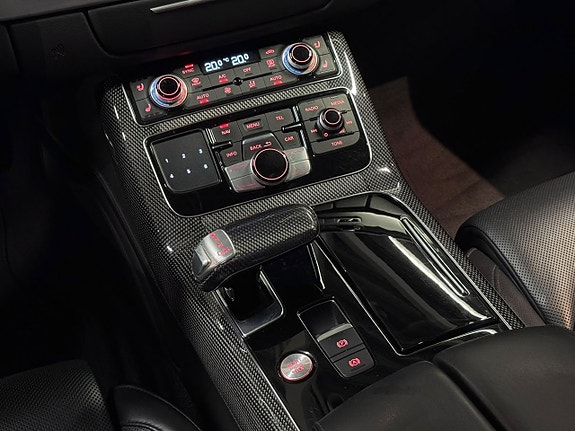 Audi S8 18 of 30