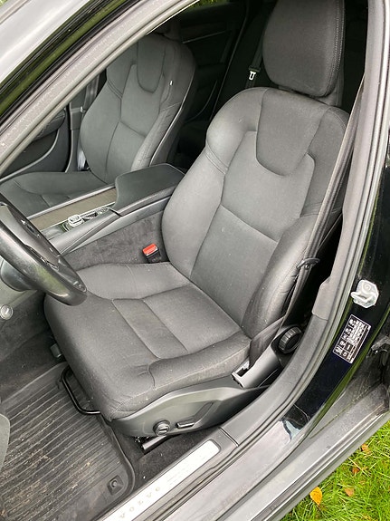 Volvo V90 Cross Country 10 of 13