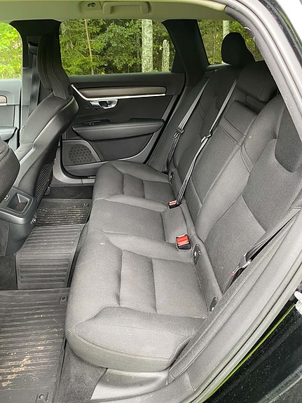 Volvo V90 Cross Country 9 of 13