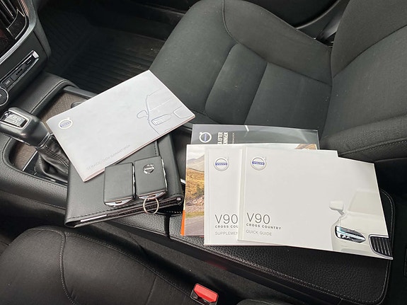 Volvo V90 Cross Country 13 of 13