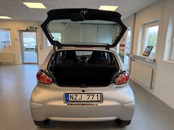 Toyota Aygo 19 of 30