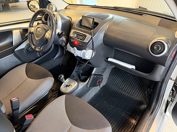 Toyota Aygo 22 of 30
