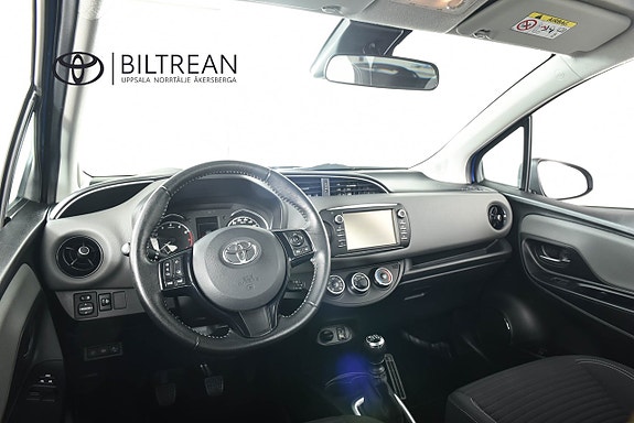 Toyota Yaris 4 of 17