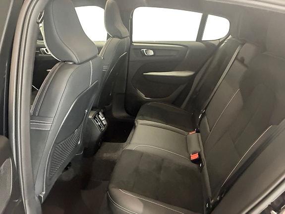 Volvo C40 11 of 16