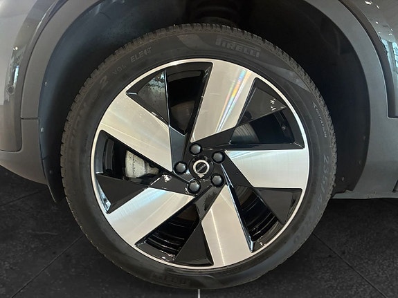 Volvo C40 14 of 16