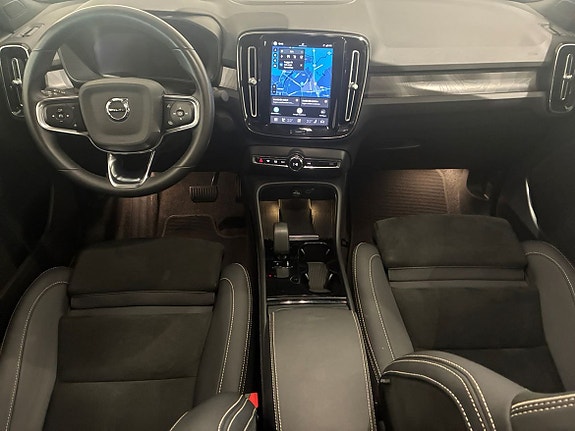 Volvo C40 10 of 16