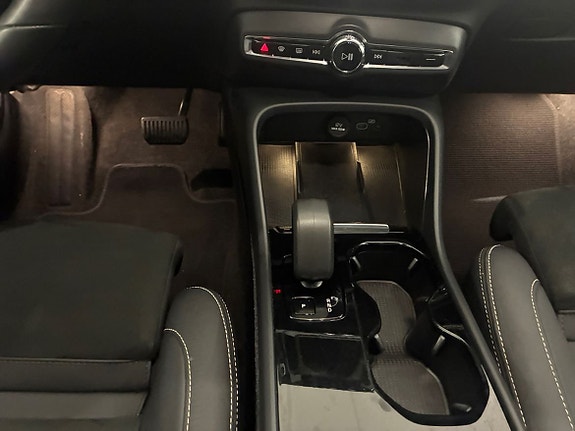 Volvo C40 7 of 16