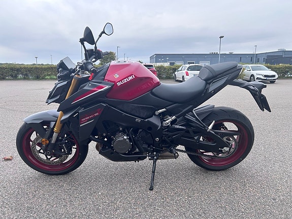 Suzuki GSX-S1000 (178mil) 4 of 6