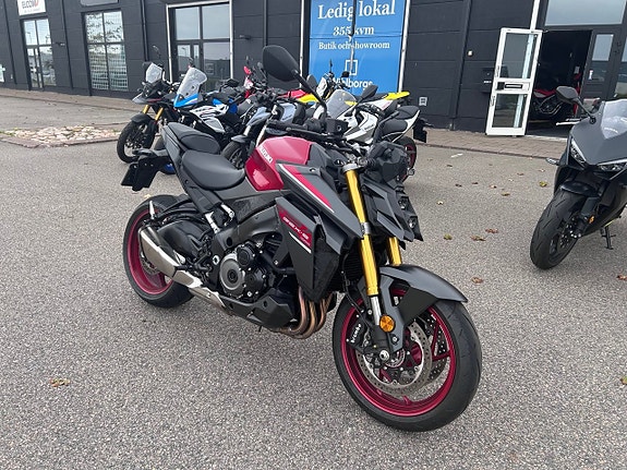 Suzuki GSX-S1000 (178mil) 2 of 6