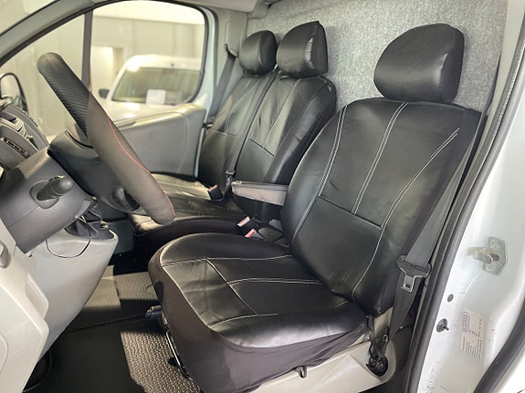 Opel Vivaro 8 of 16