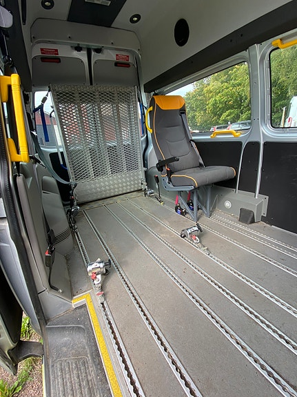 Volkswagen Transporter 7 of 12