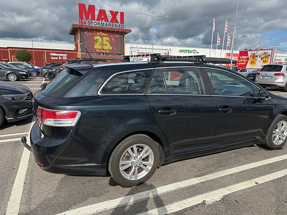 Toyota Avensis 6 of 19