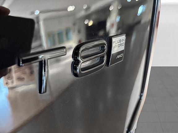Volvo XC90 10 of 25