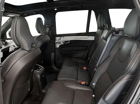 Volvo XC90 7 of 25