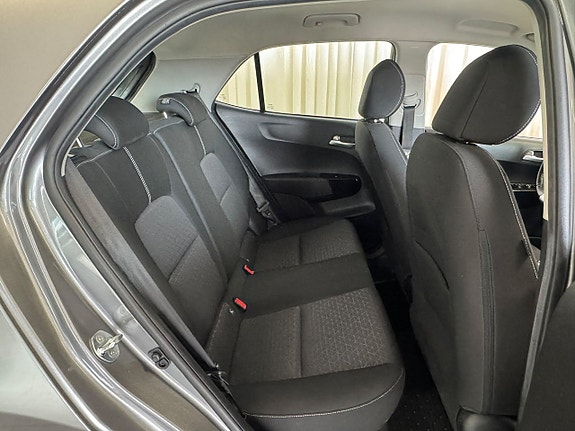 Kia Picanto 24 of 26