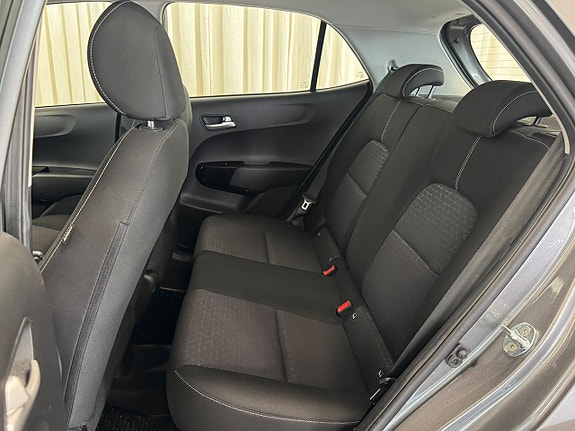Kia Picanto 23 of 26