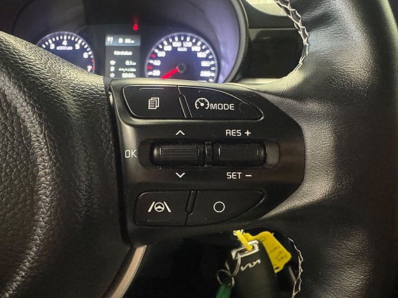 Kia Picanto 12 of 26