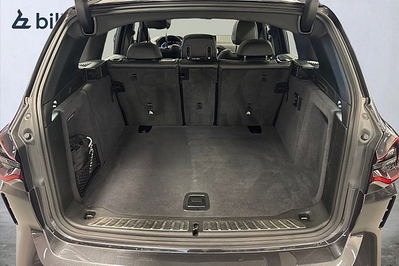 BMW iX3 10 of 19