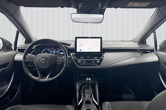 Toyota Corolla 8 of 18