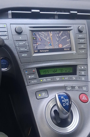 Toyota Prius Plug-in Hybrid 9 of 10