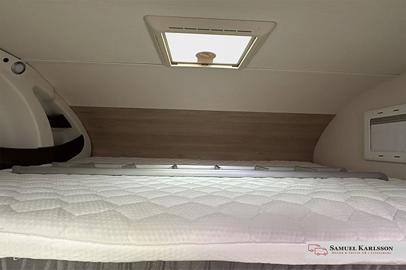 Chausson C 656 Flash |6 bäddar | 6 Bältad | AC | B-kort | 150 HK | 14 of 23