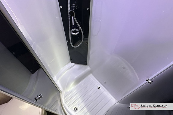 Chausson C 656 Flash |6 bäddar | 6 Bältad | AC | B-kort | 150 HK | 18 of 23