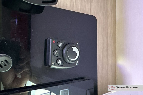 Chausson C 656 Flash |6 bäddar | 6 Bältad | AC | B-kort | 150 HK | 22 of 23