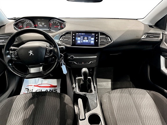 Peugeot 308 SW 6 of 15