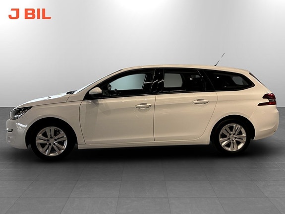 Peugeot 308 SW 13 of 15