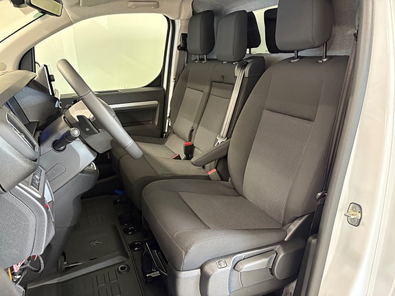 Peugeot e-Expert 6 of 12
