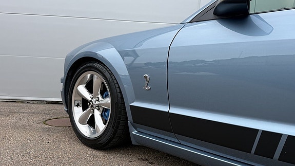 Ford Mustang 9 of 19